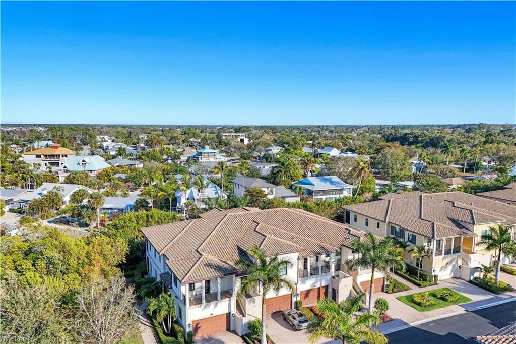 2472 Breakwater Way, Unit 11102, Naples, FL 34112 Photo