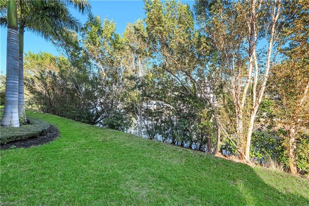 2472 Breakwater Way, Unit 11102, Naples, FL 34112 Photo