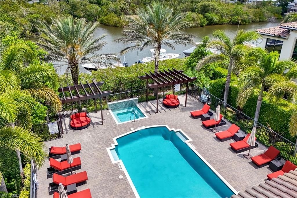 2472 Breakwater Way, Unit 11102, Naples, FL 34112 Photo