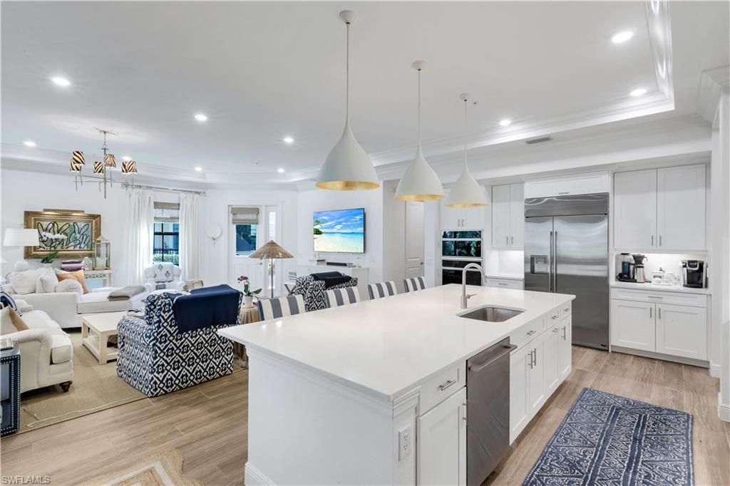 2472 Breakwater Way, Unit 11102, Naples, FL 34112 Photo