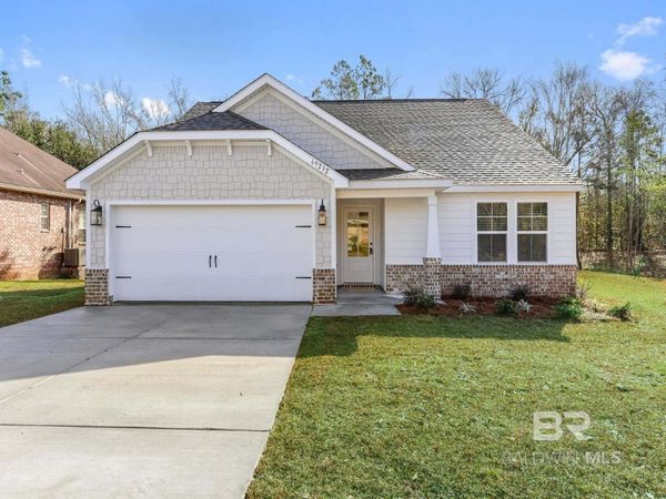 23912 Peppermint Street, Elberta, AL 36530