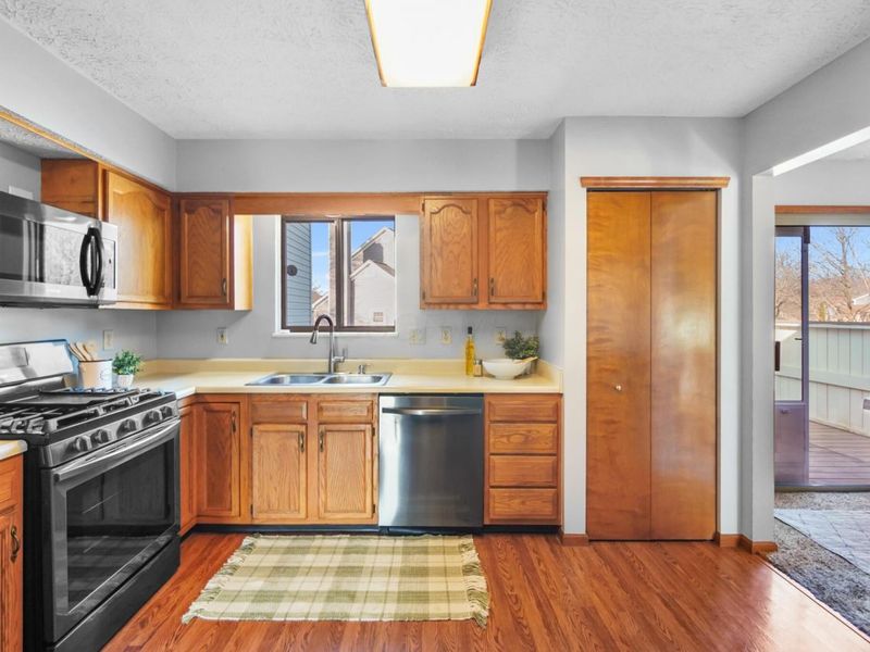 4500 Woodstream Drive, Columbus, OH 43230 Photo 14