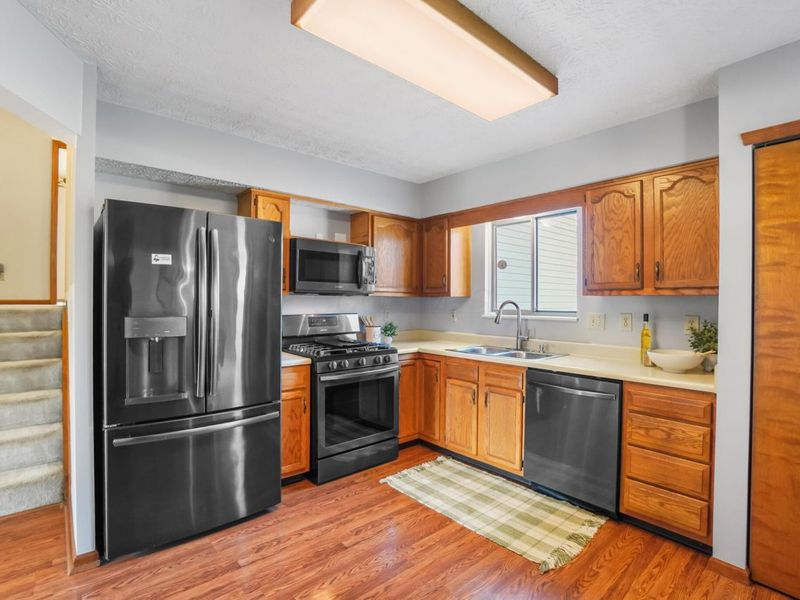 4500 Woodstream Drive, Columbus, OH 43230 Photo 16