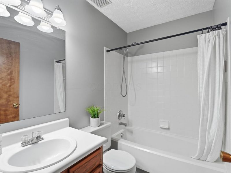 4500 Woodstream Drive, Columbus, OH 43230 Photo 30