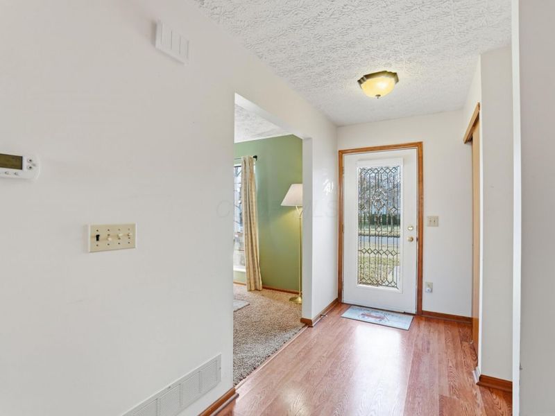 4500 Woodstream Drive, Columbus, OH 43230 Photo 6