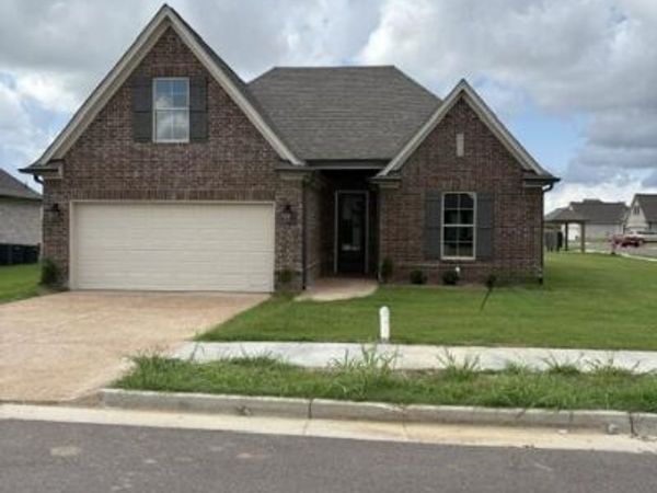 10518 Camilla Circle, Lake Cormorant, MS 38641