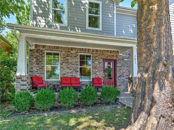 121 S Graham Avenue, Fayetteville, AR 72701