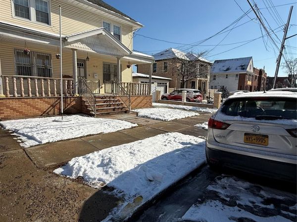 9021 189th Street , Hollis, NY 11423