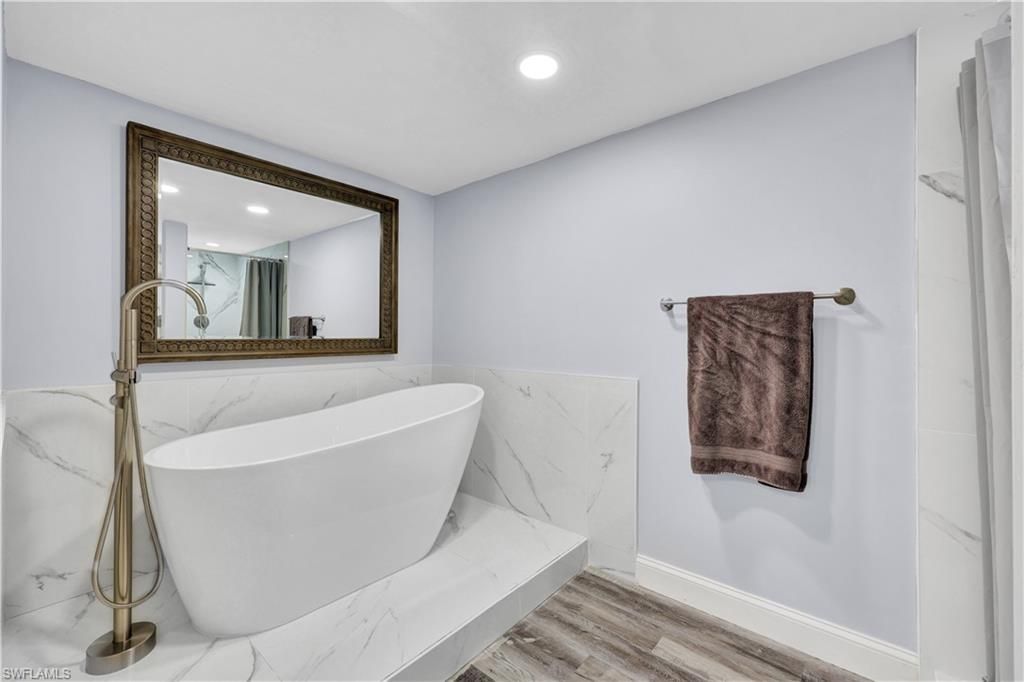 16580 Waters Edge Ct, Unit 102, Fort Myers, FL 33908 Photo