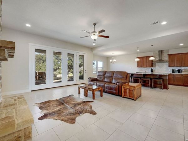 116 S Jerry Gray, Blanco, TX 78606