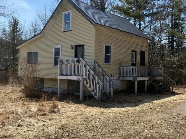 307 Main Street, Baileyville, ME 04694