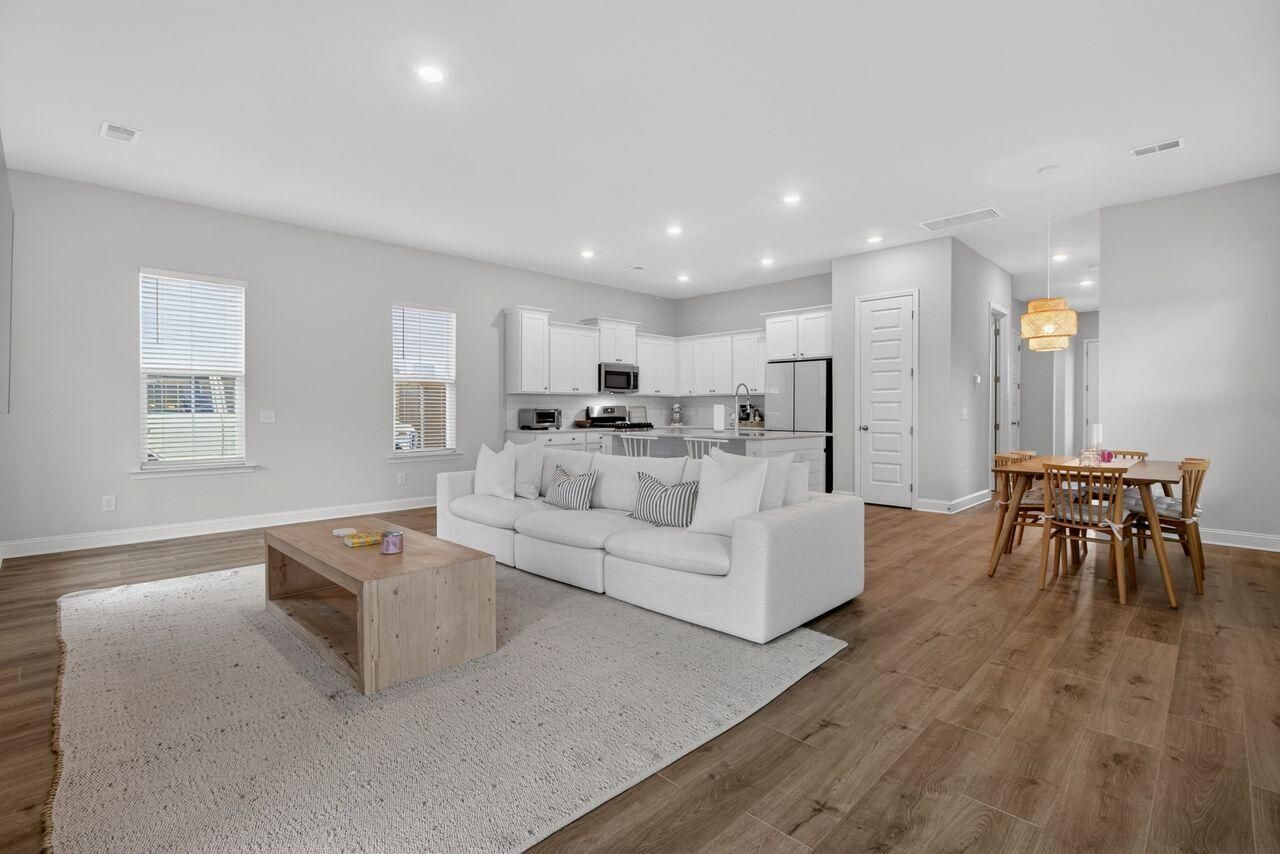 129 River Wind Way Photo 17