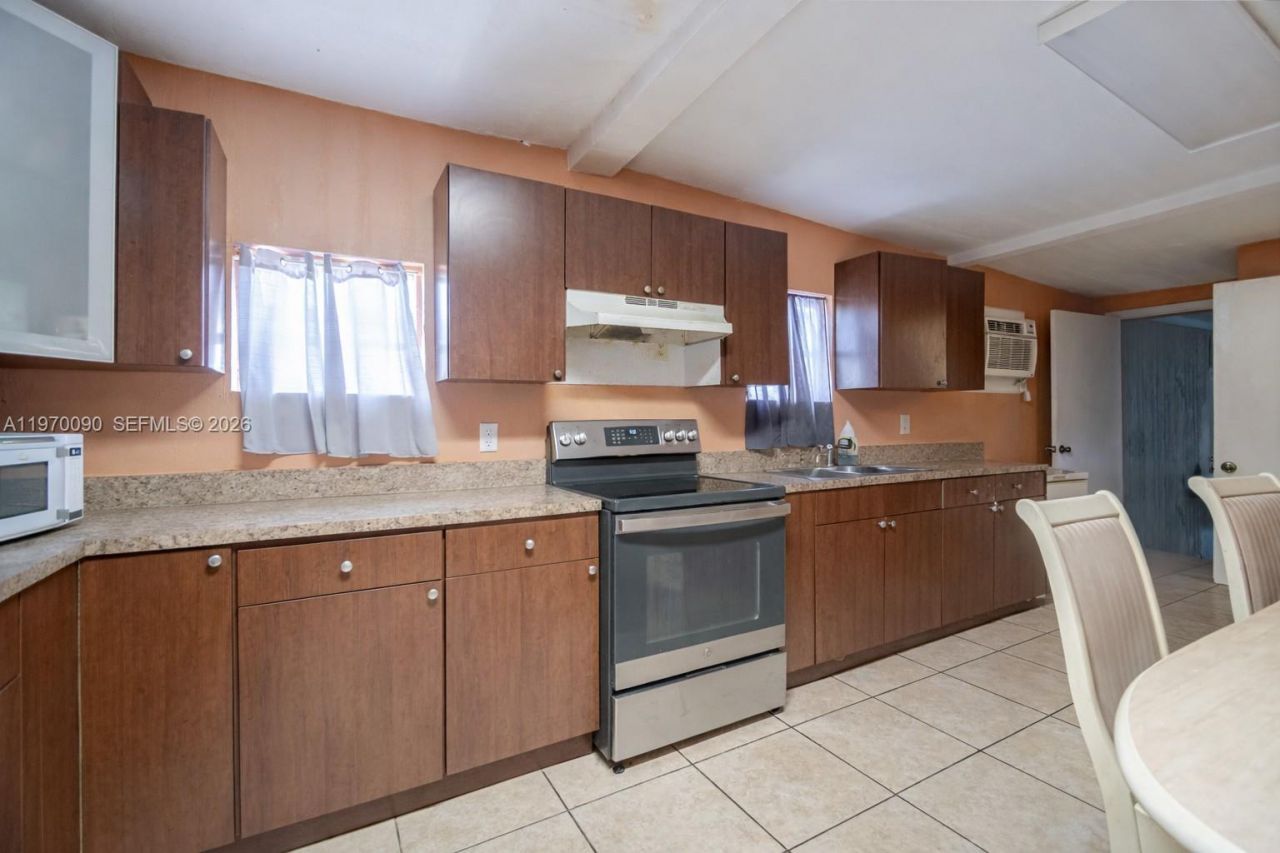 11750 SW 222nd St, Miami, FL 33170 Photo