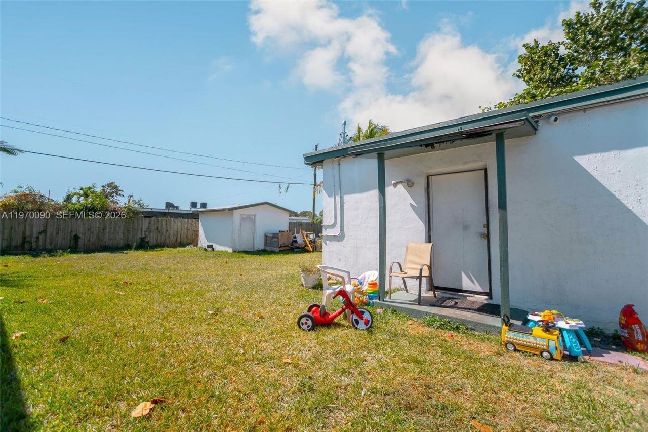 11750 SW 222nd St, Miami, FL 33170 Photo