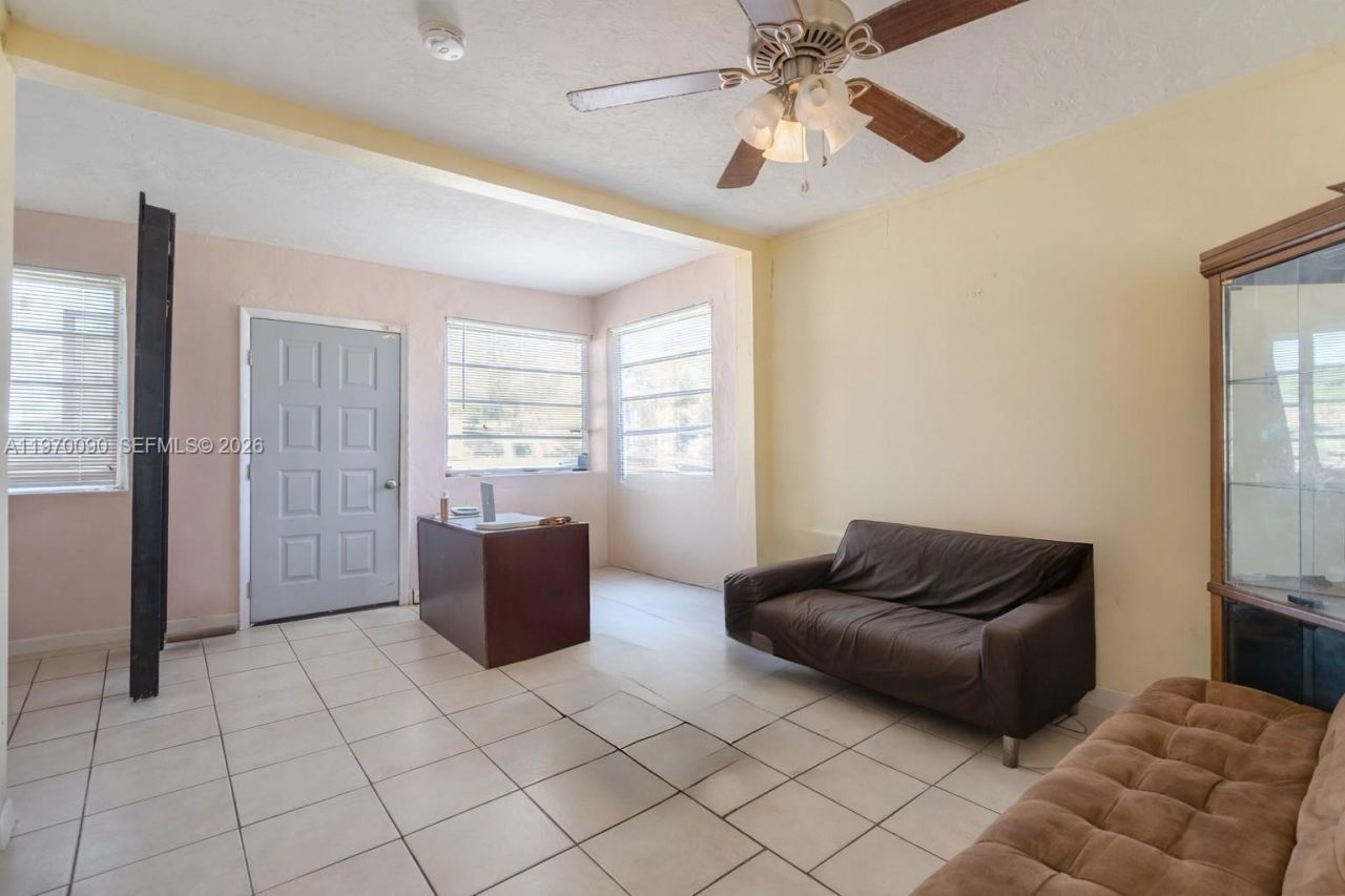 11750 SW 222nd St, Miami, FL 33170 Photo