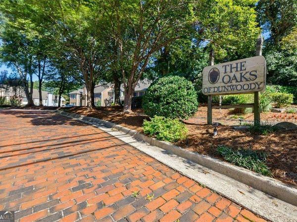 212 Abingdon Way, Atlanta, GA 30328