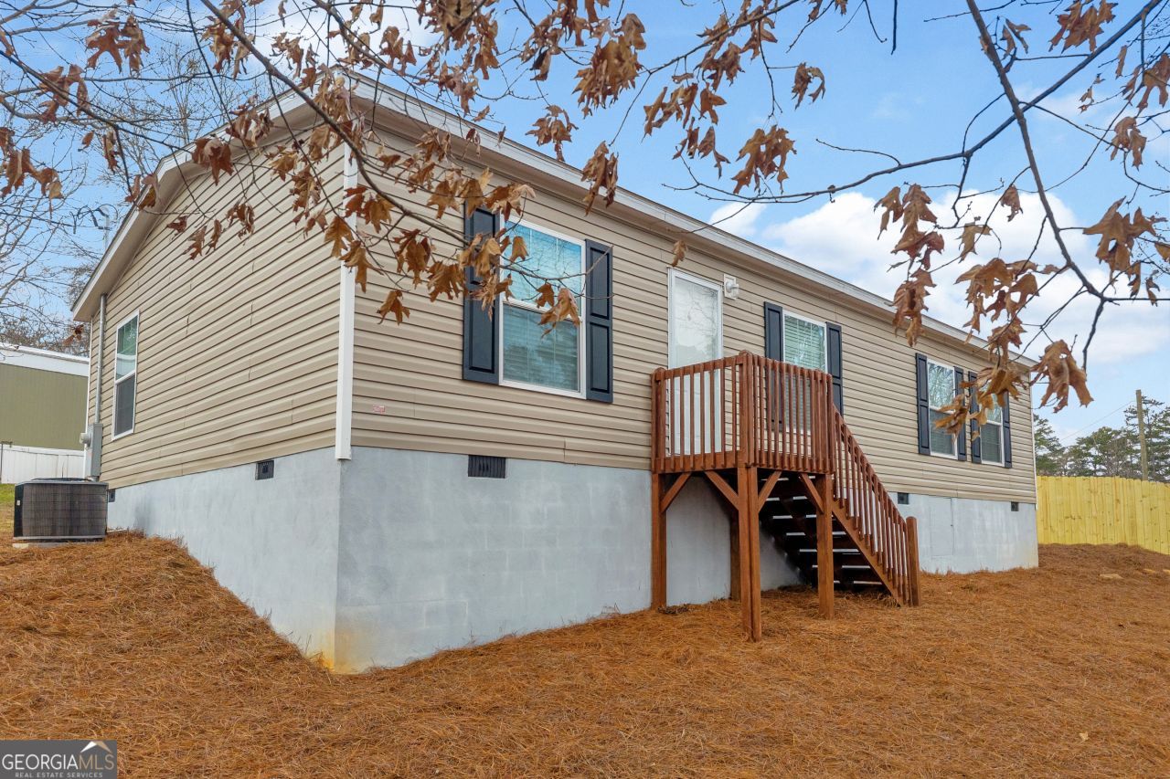 102 Meadowlark Lane, Toccoa, GA 30577 Main Photo