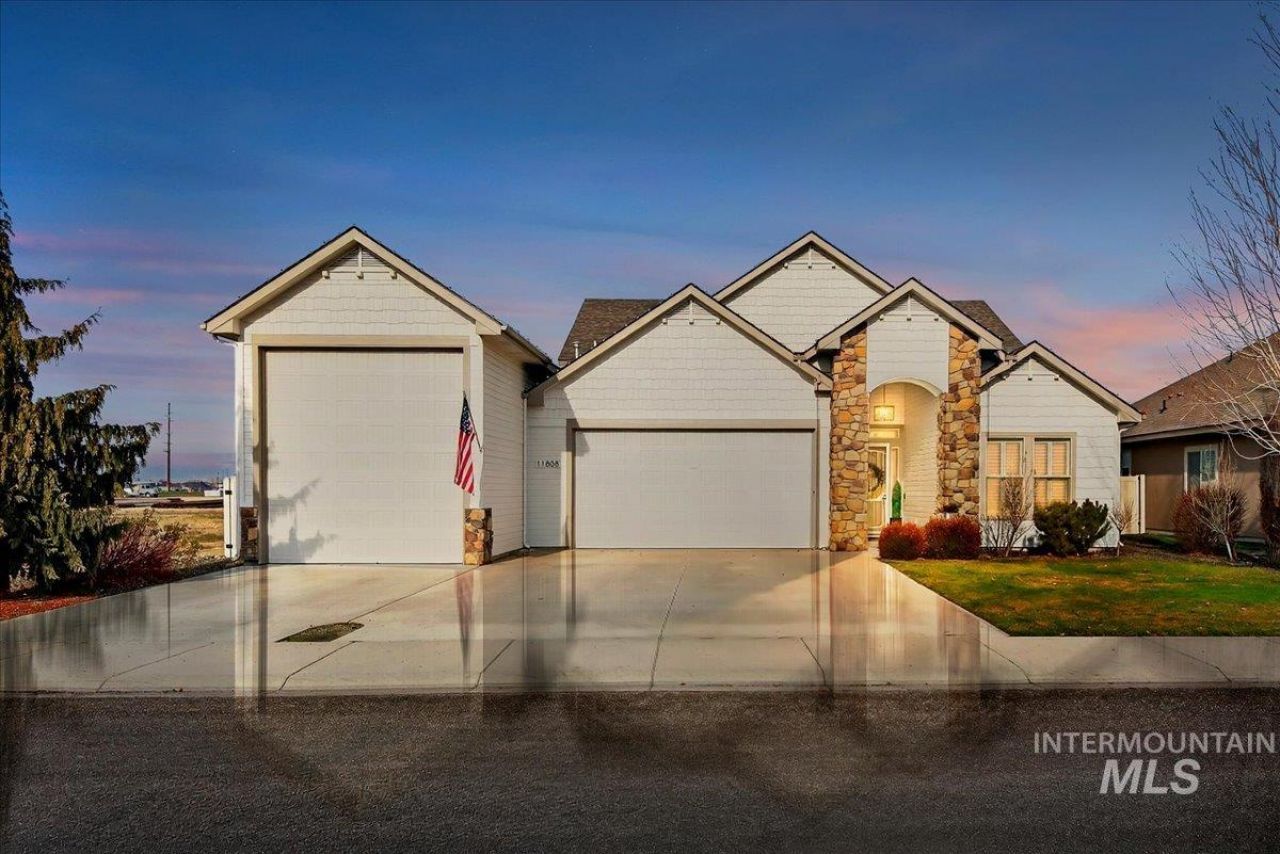 11808 W Carlisle Bay Drive, Star, ID 83669 Main Photo