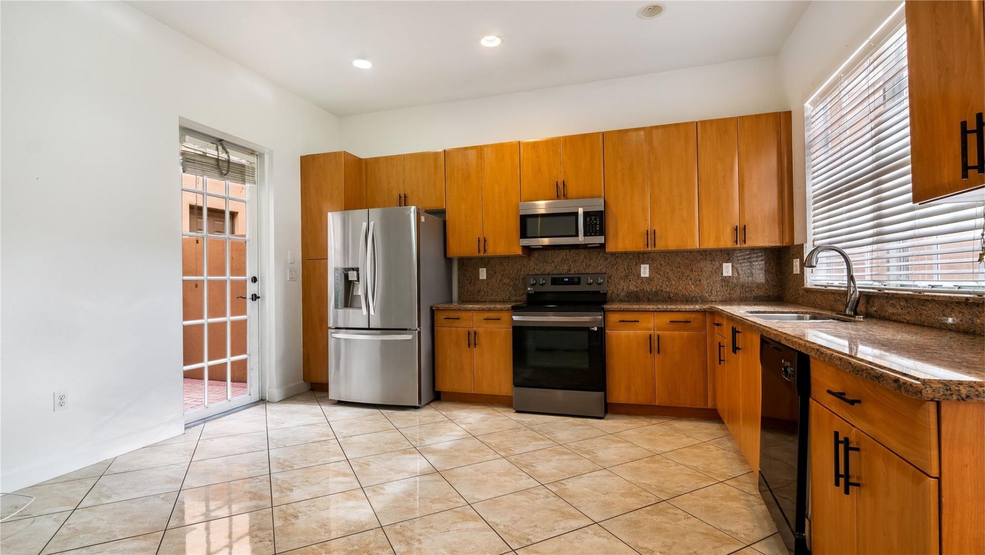 1061 SW 147th Terrace, Unit 1061, Pembroke Pines, FL 33027 Photo