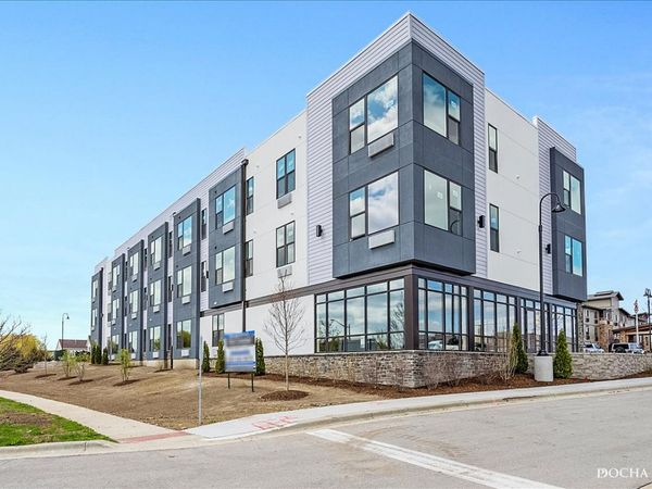 1101 Ritter Street, Unit 303, North Aurora, IL 60542