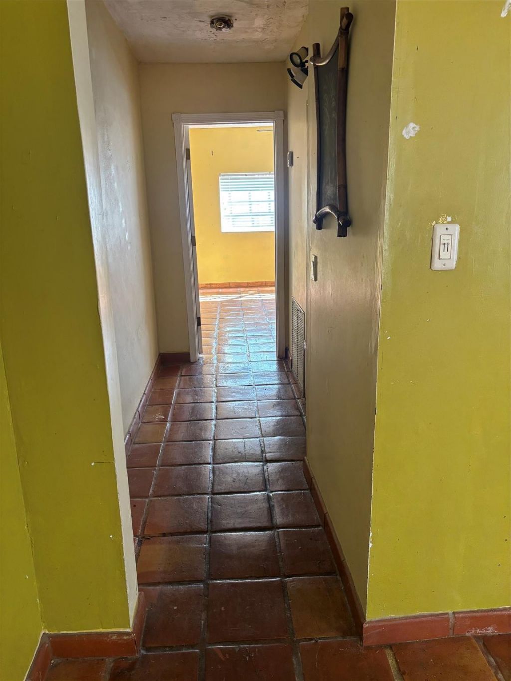 9261 SW 68th Street, Miami, FL 33173 Photo