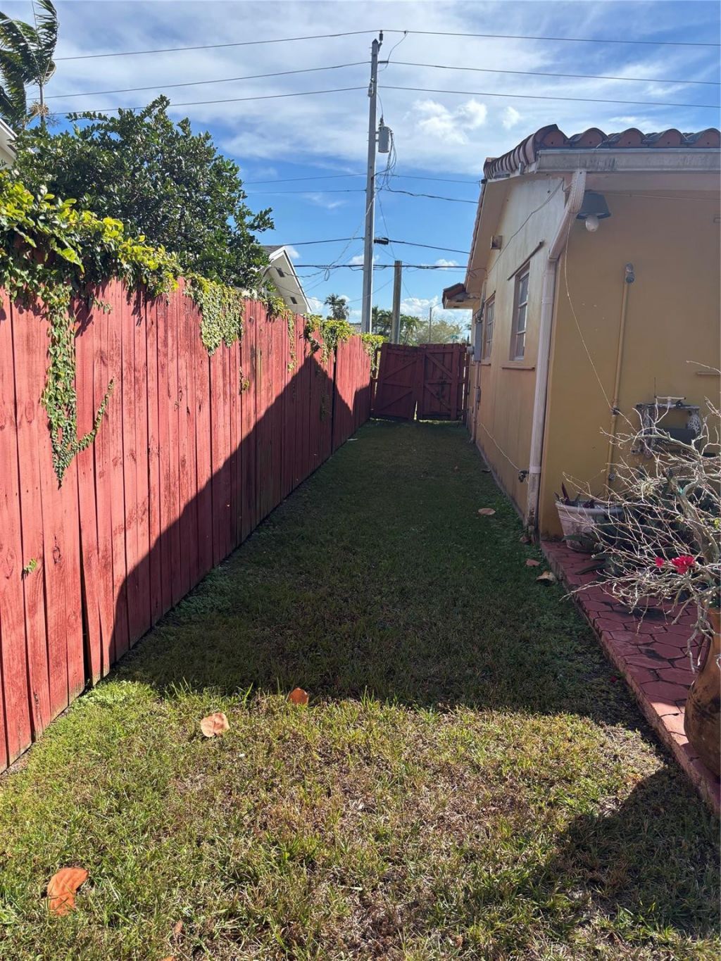 9261 SW 68th Street, Miami, FL 33173 Photo