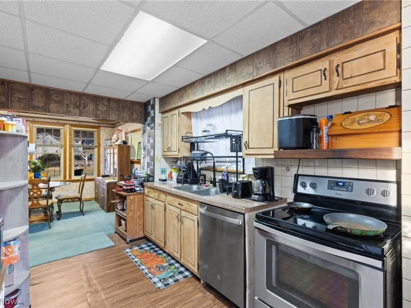 13 Prospect Street, Bridgeport, OH 43912 Photo 12