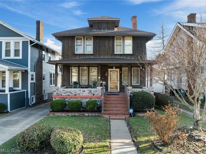 13 Prospect Street, Bridgeport, OH 43912 Photo 2