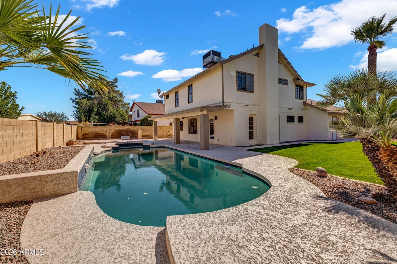 6332 W Shangri La Road, Glendale, AZ 85304 Main Photo