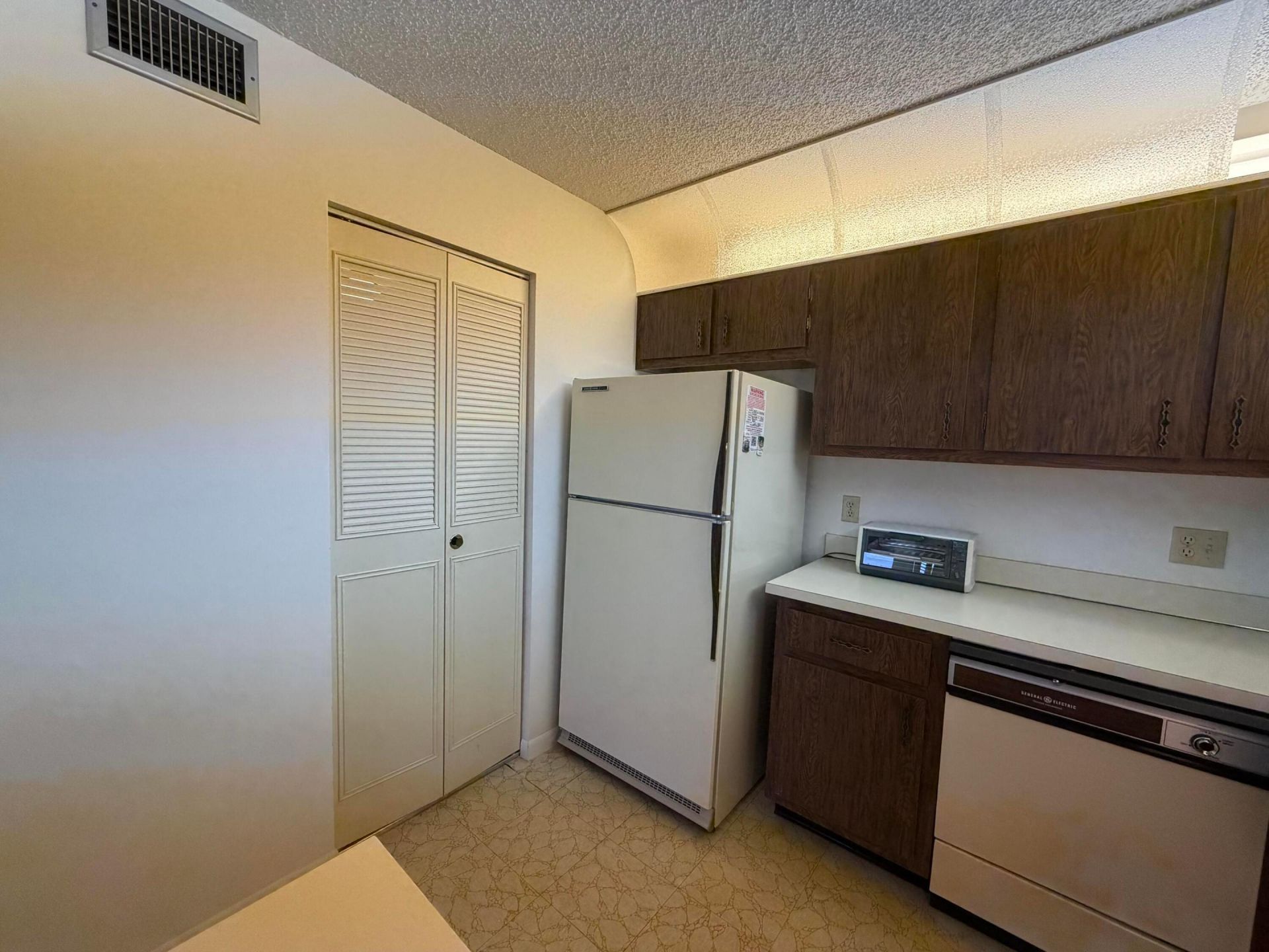 3530 Pine Needle Drive, Unit C-2, Greenacres, FL 33463 Photo