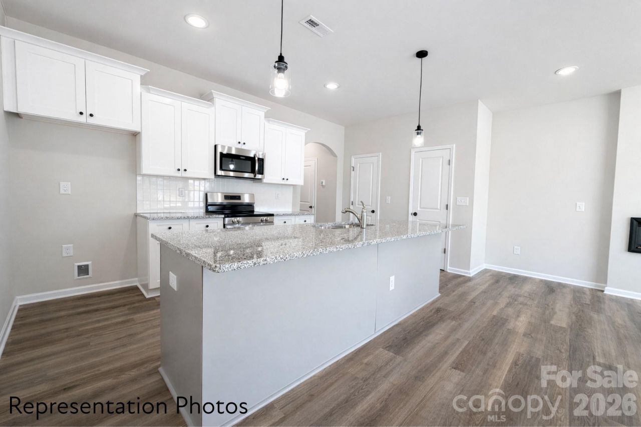 5937 Wallace Avenue, Charlotte, NC 28212 Main Photo