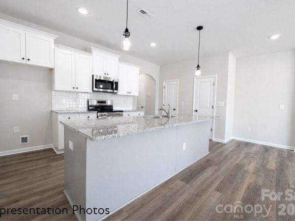 5937 Wallace Avenue, Charlotte, NC 28212