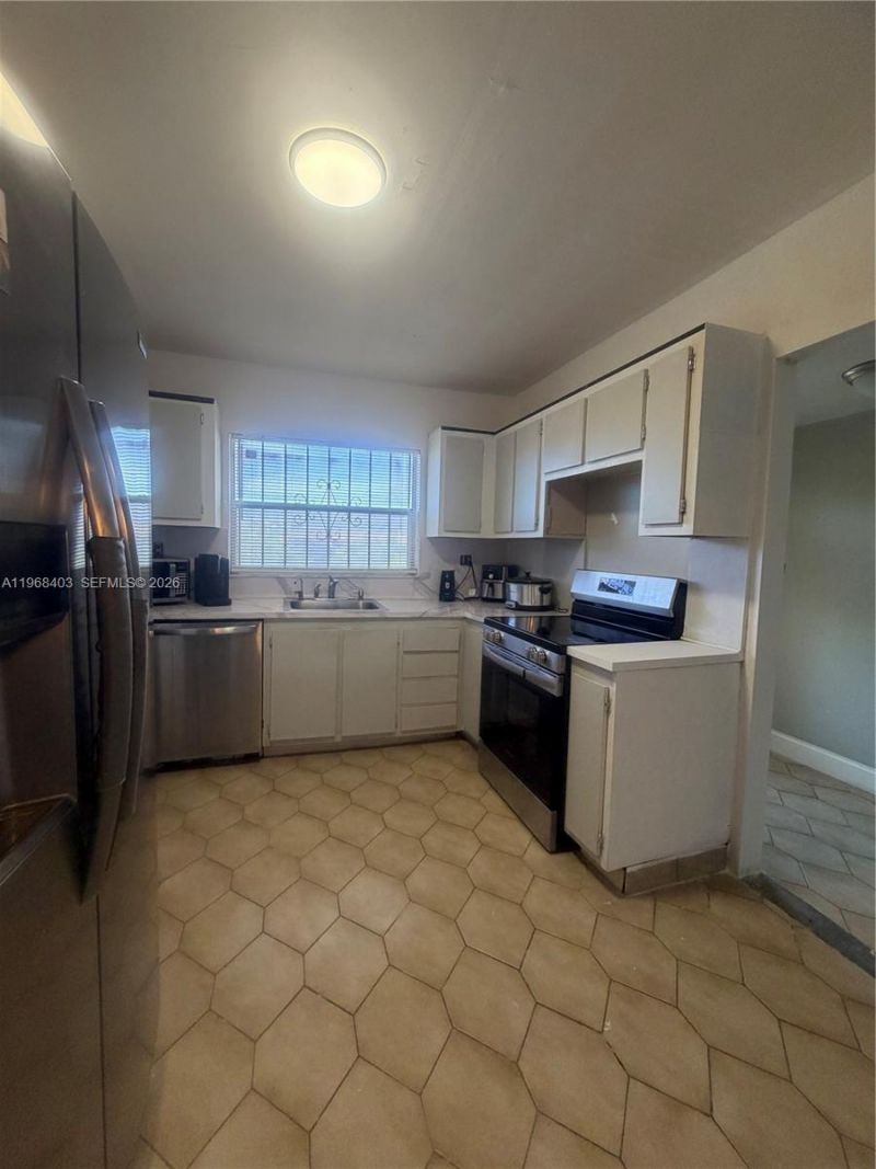 9201 Sunrise Lakes Blvd, Unit 302, Sunrise, FL 33322 Photo