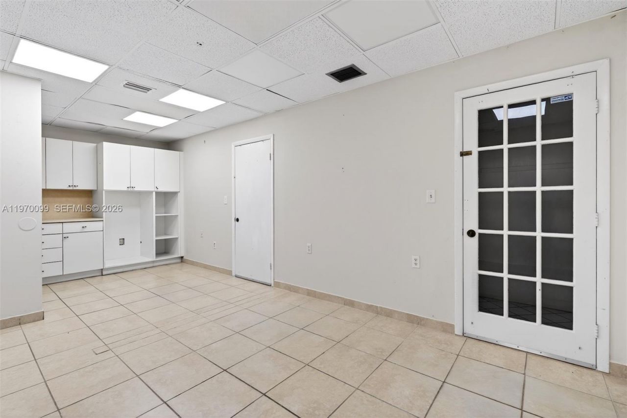 6447 Miami Lakes Dr E, Unit 205, Miami Lakes, FL 33014 Photo