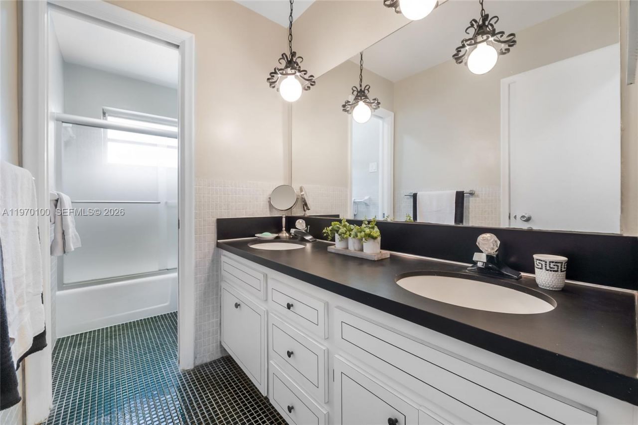 4931 Madison St, Hollywood, FL 33021 Photo