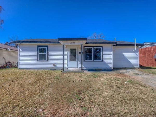 907 Princeton Avenue , Bossier City, LA 71112