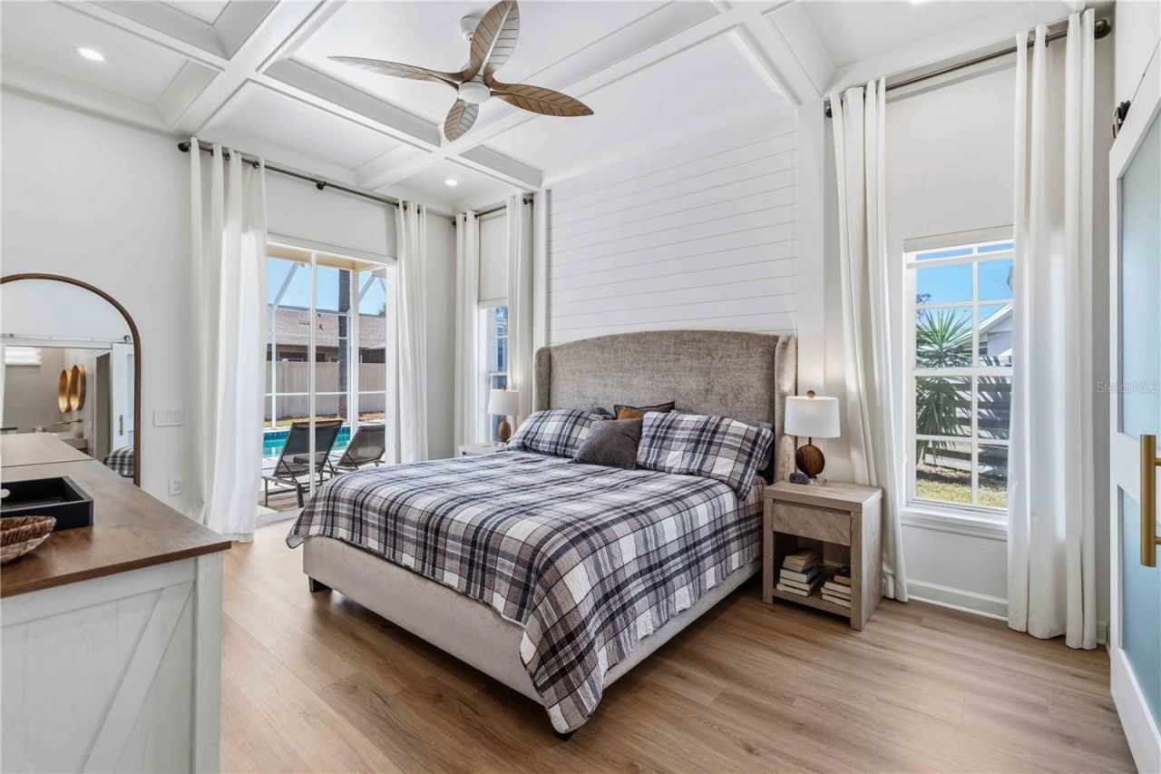 4822 Hamlets Grove Drive, Sarasota, FL 34235 Photo