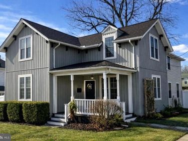 37 N GAY STREET, MARIETTA, PA 17547