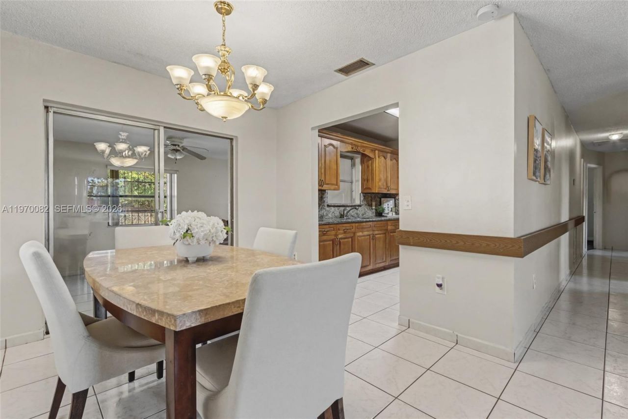 4275 NW 197th St, Miami Gardens, FL 33055 Photo