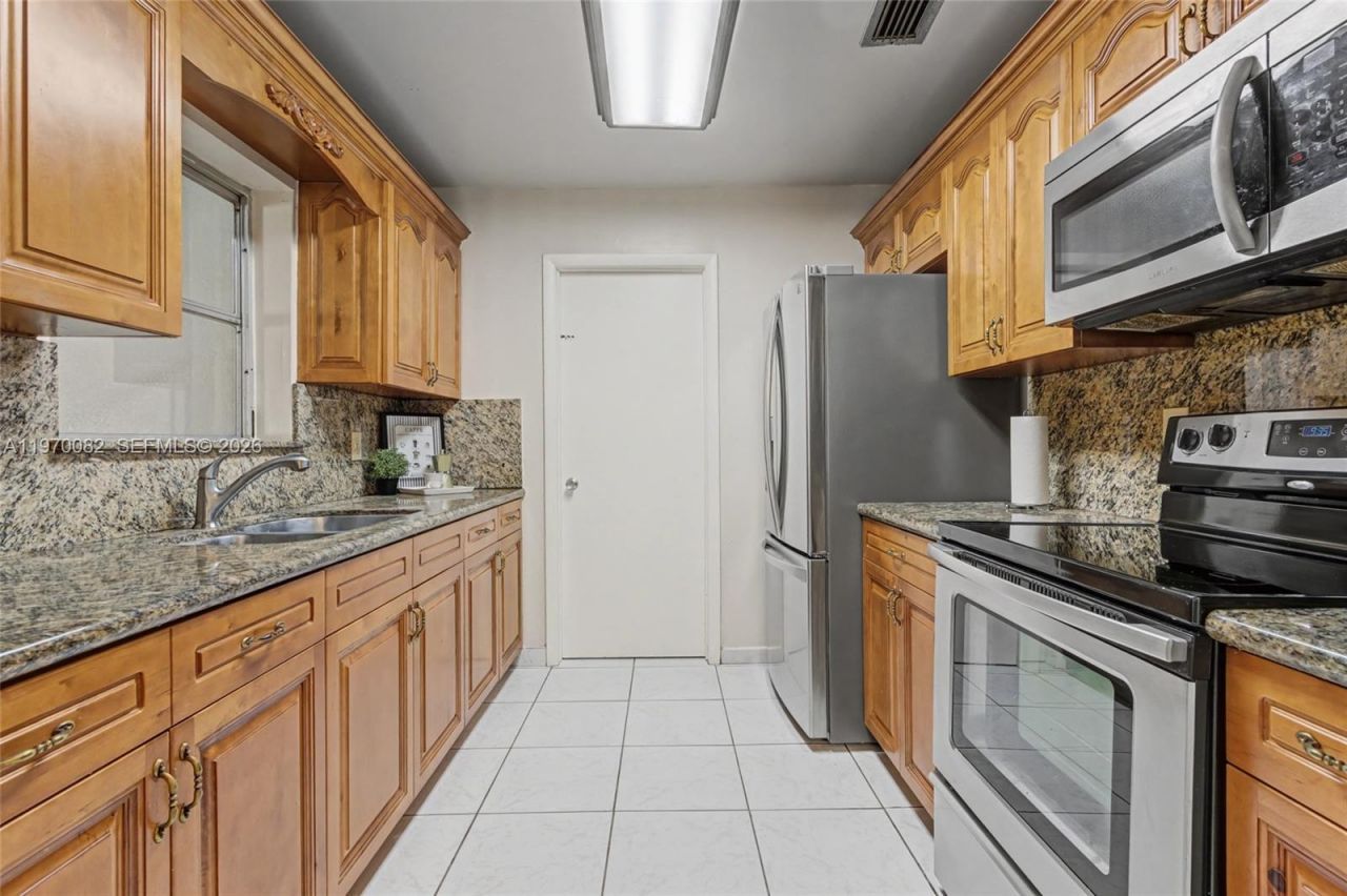 4275 NW 197th St, Miami Gardens, FL 33055 Photo