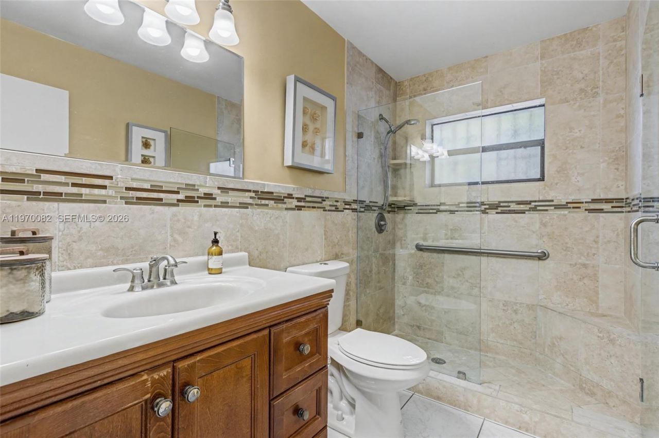 4275 NW 197th St, Miami Gardens, FL 33055 Photo