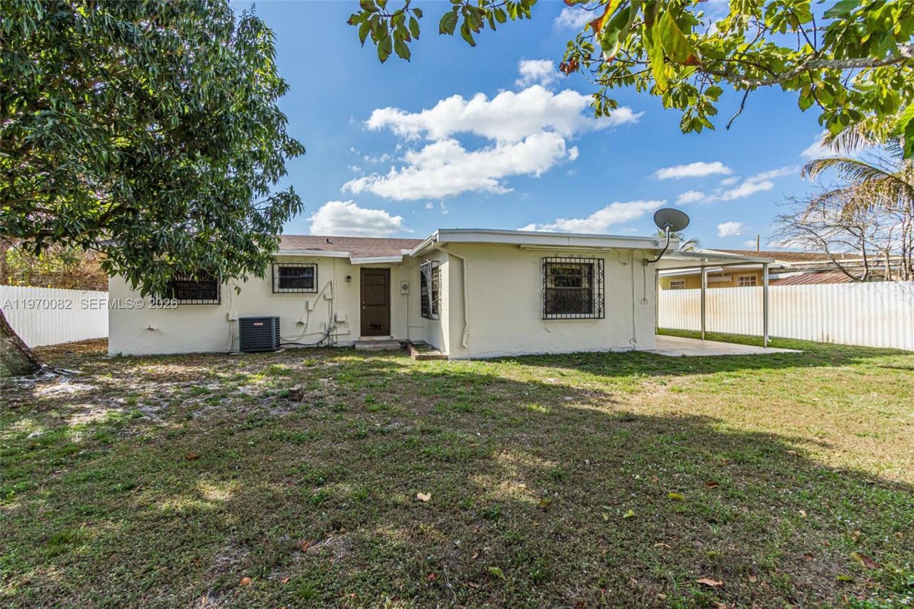 4275 NW 197th St, Miami Gardens, FL 33055 Photo