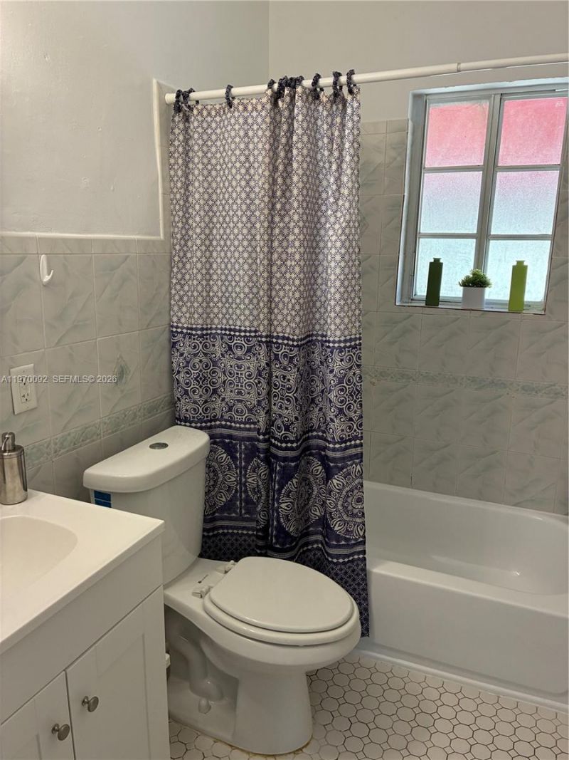 750 NE 86th St, Unit 1, Miami, FL 33138 Photo