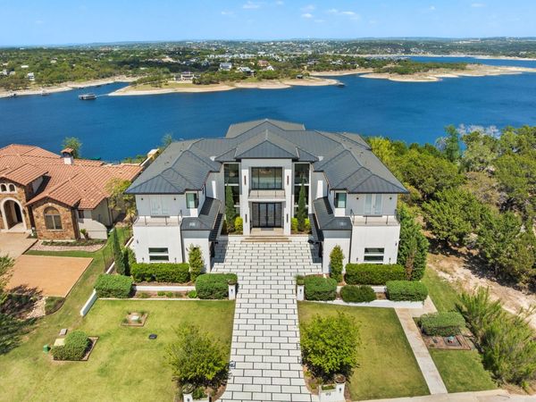 912 Watercliffe, Lago Vista, TX 78645