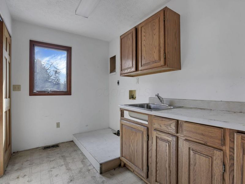 8459 Big Walnut Road, Westerville, OH 43082 Photo 17