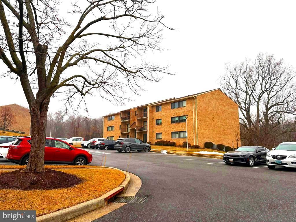 3 Summit Hill Court, Unit C-1, Baltimore, MD 21228 Main Photo