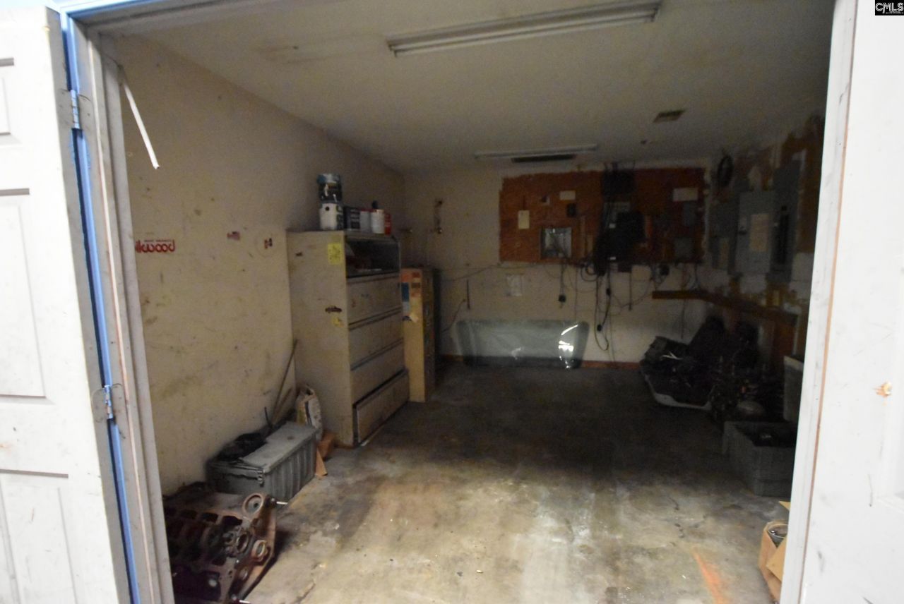 1530 Leaside Drive  Photo 17