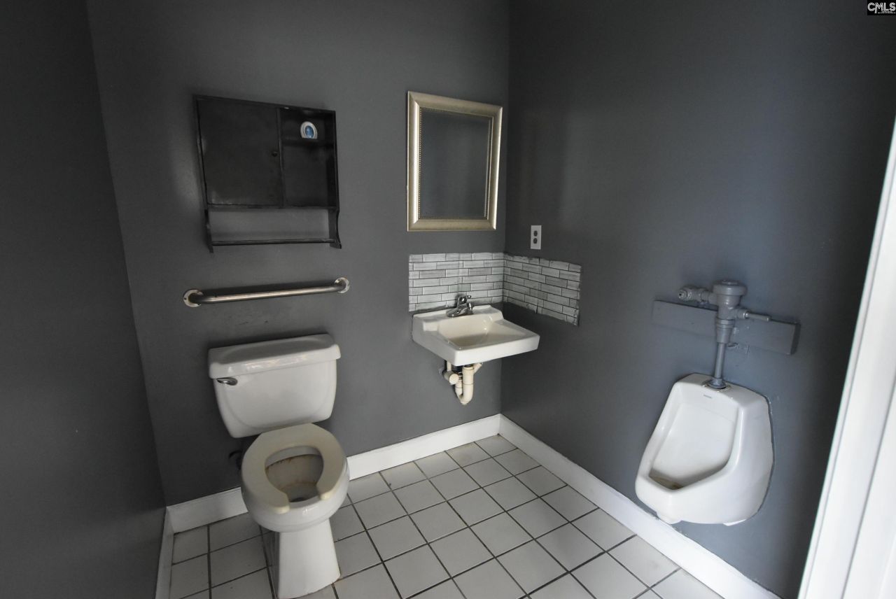 1530 Leaside Drive  Photo 18