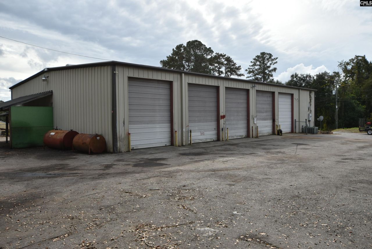 1530 Leaside Drive  Photo 4