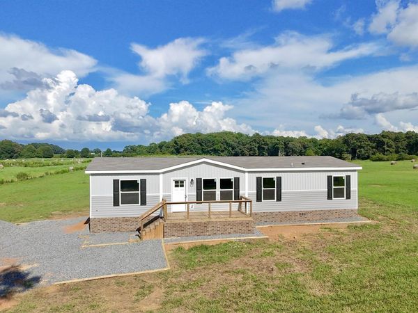 771 County Road 25, Crossville, AL 35962